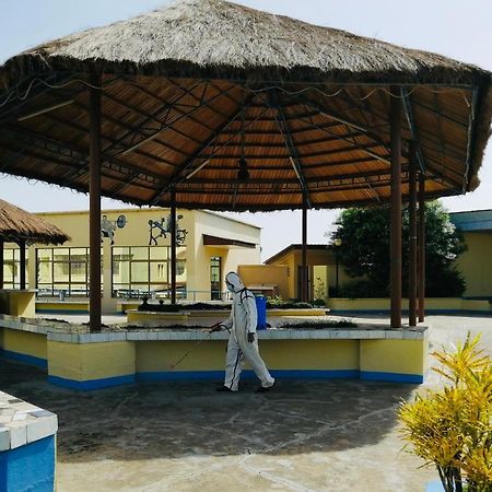 Bintumani Hotel Фрийтаун Екстериор снимка