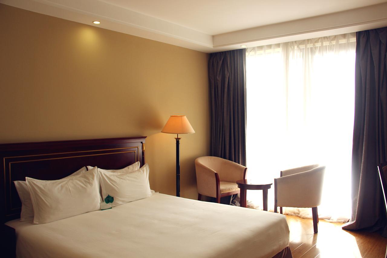 Bintumani Hotel Фрийтаун Стая снимка